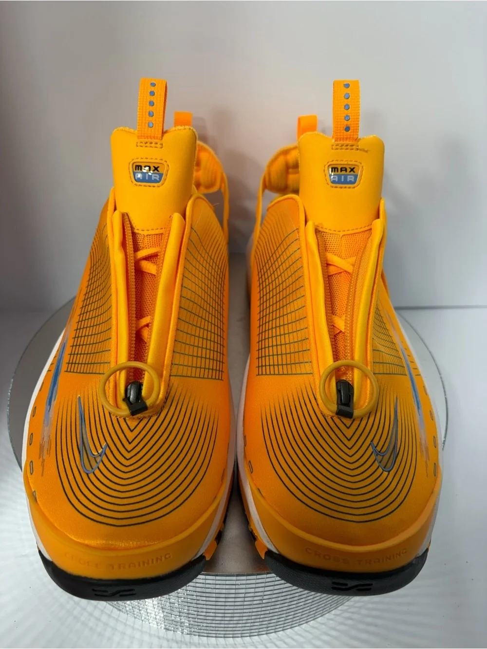 Nike Men’s Air Max Slip-On Trainers in Bright Orange new w / out box
